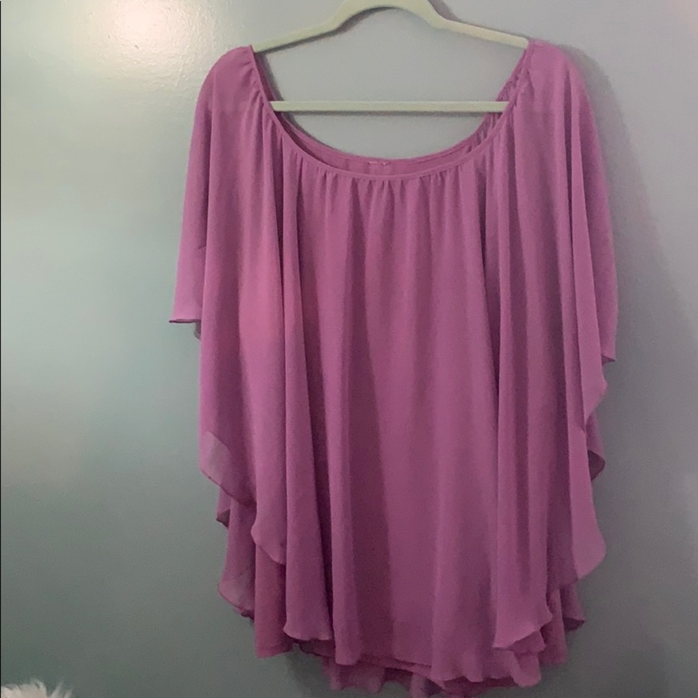 Lilac flowy top